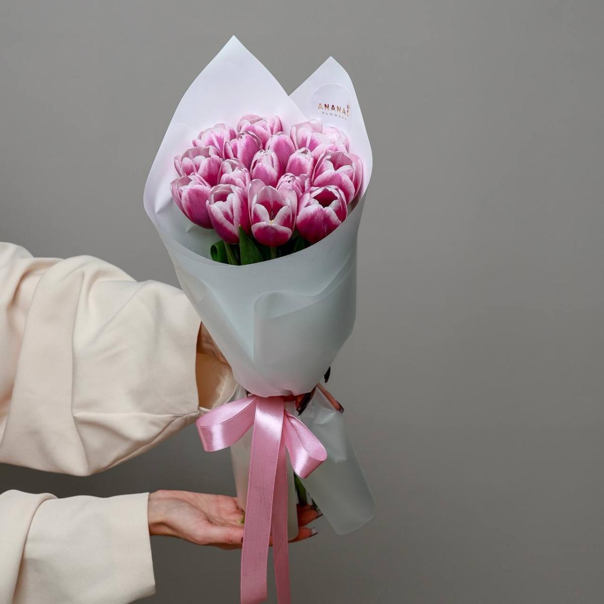 Букет из нежно-фиолетовых тюльпанов (в трех размерах)