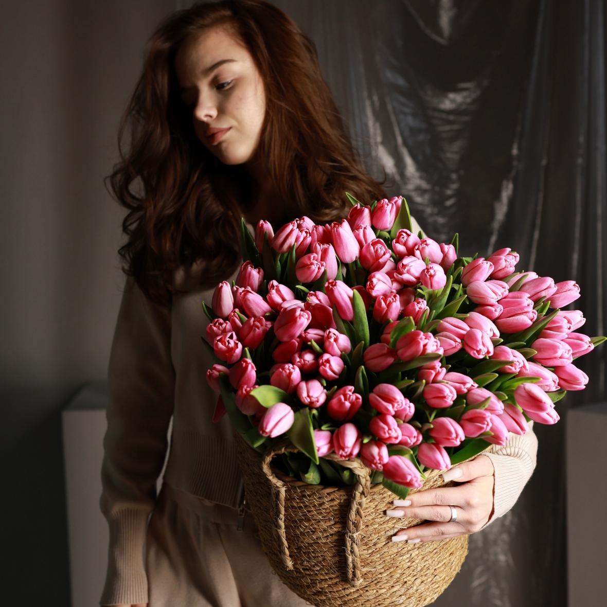 Тюльпан Россия нежно-розовый