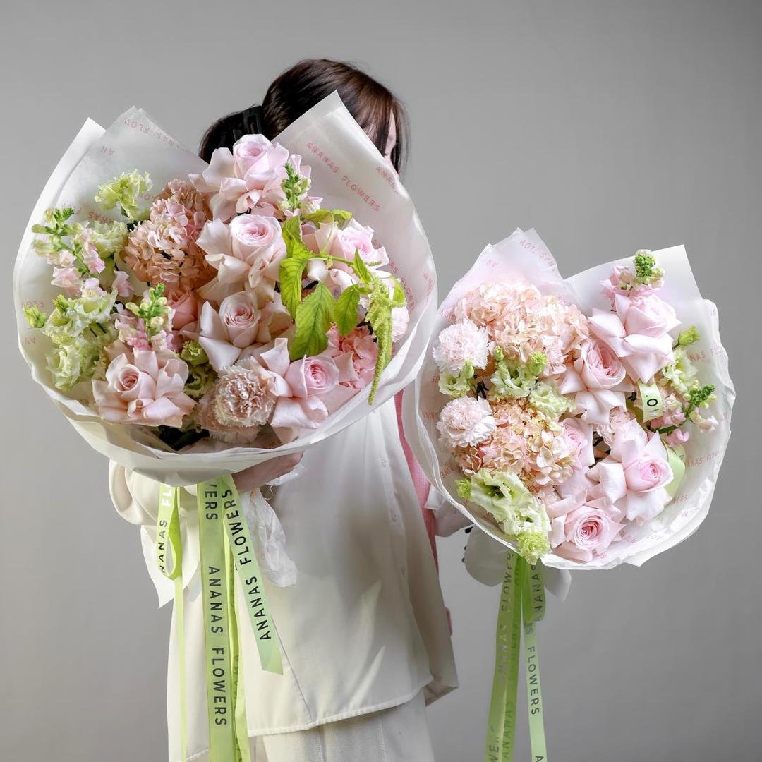 Букет Неповторимый шарм (в двух размерах)