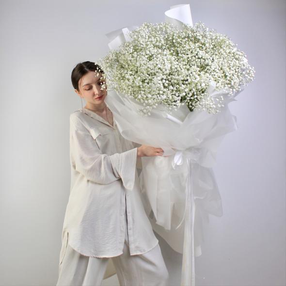 Букет гигант из белой гипсофилы