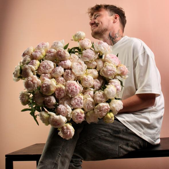 Пион розовый (цена за 1 шт)