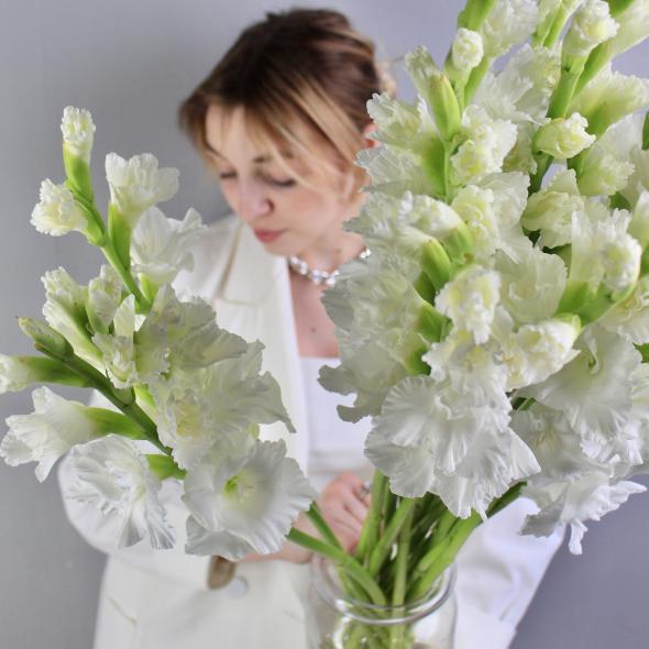 Гладиолус белый