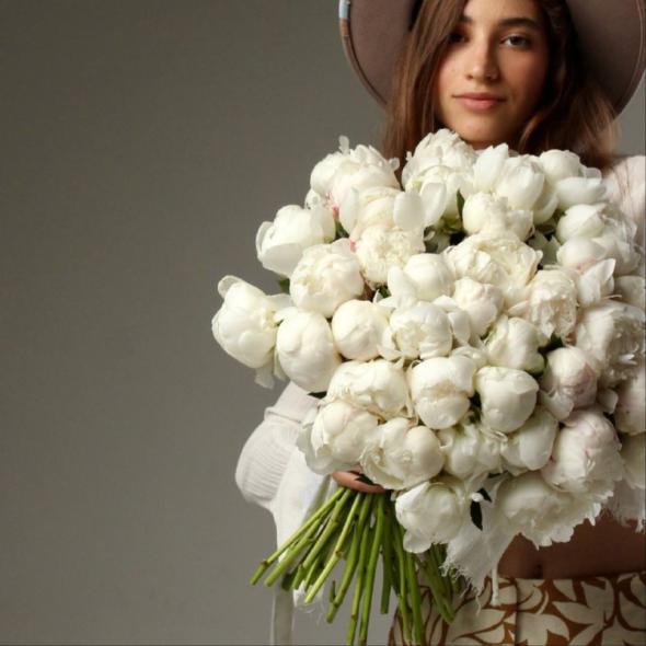 Пион белый (цена за 1 шт)