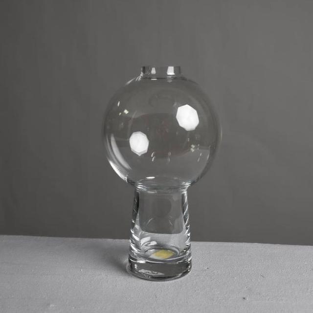 Стеклянная ваза Сфера (в двух размерах) Стеклянная ваза Сфера (в двух размерах)