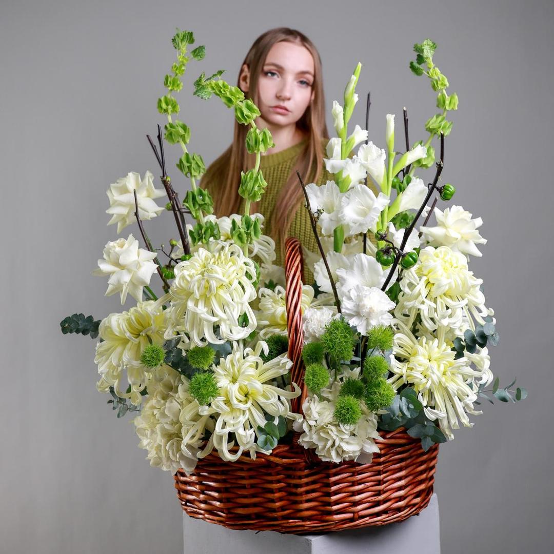 Корзина цветов Зеленое яблоко