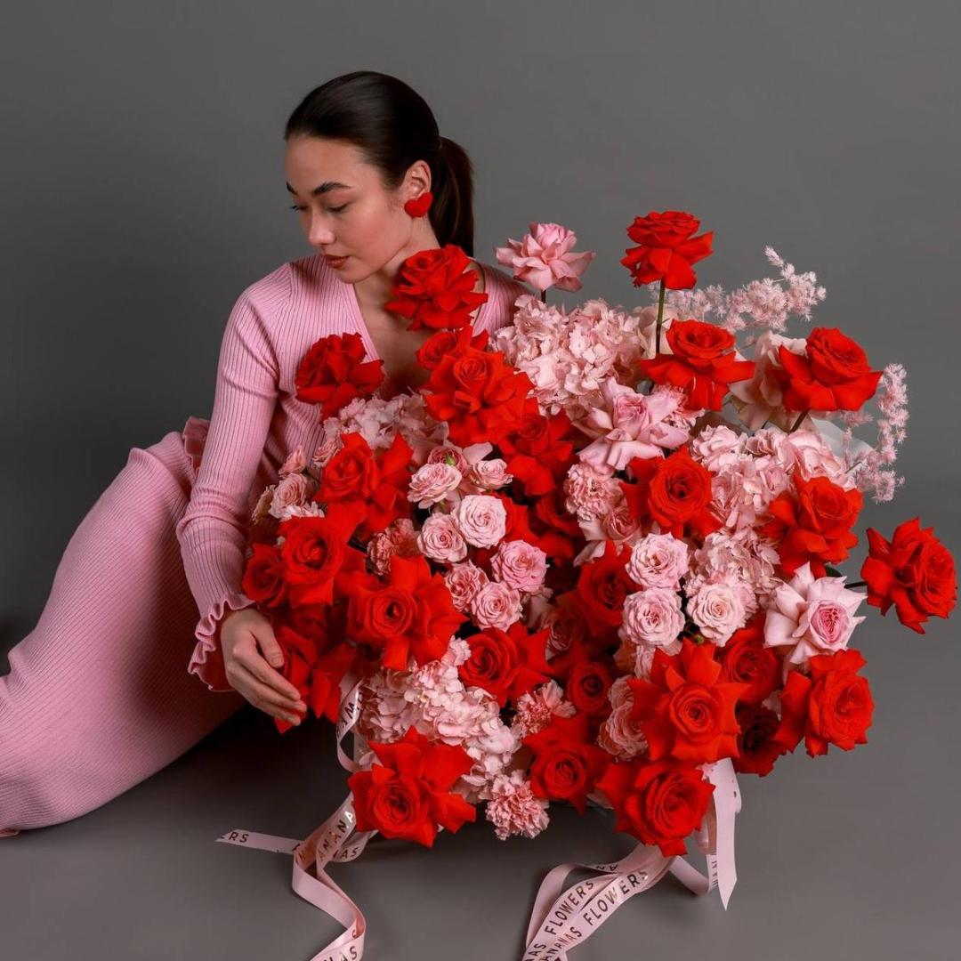 Композиция в корзине Код любви