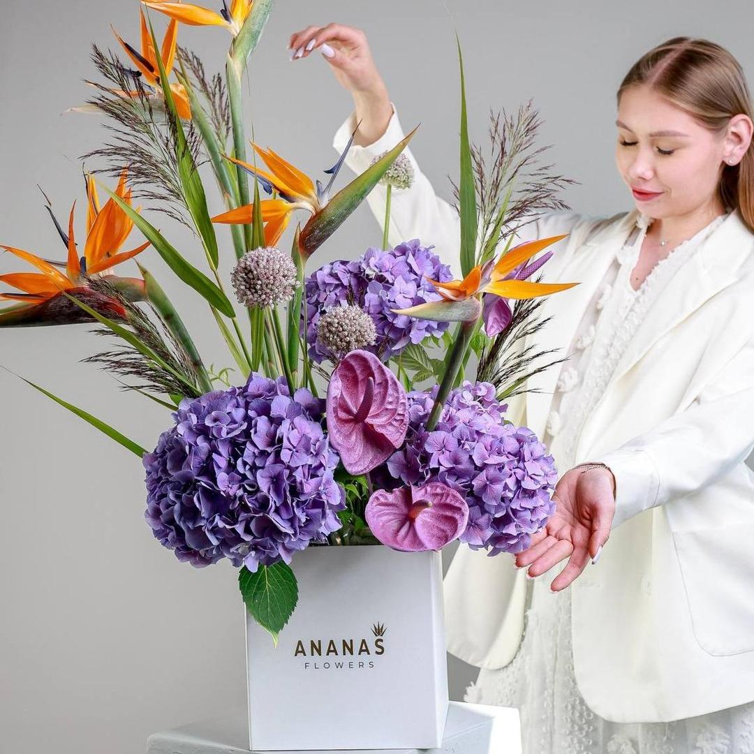 Авторская композиция с экзотичной стрелицией