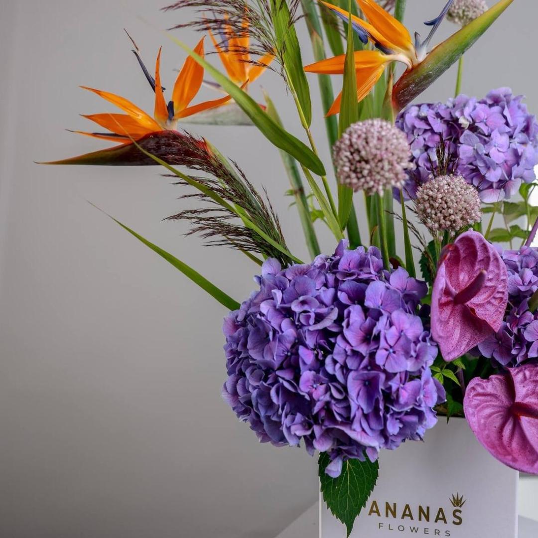 Авторская композиция с экзотичной стрелицией