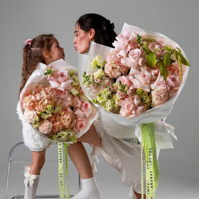 Букет Неповторимый шарм (в двух размерах) Букет Неповторимый шарм (в двух размерах)