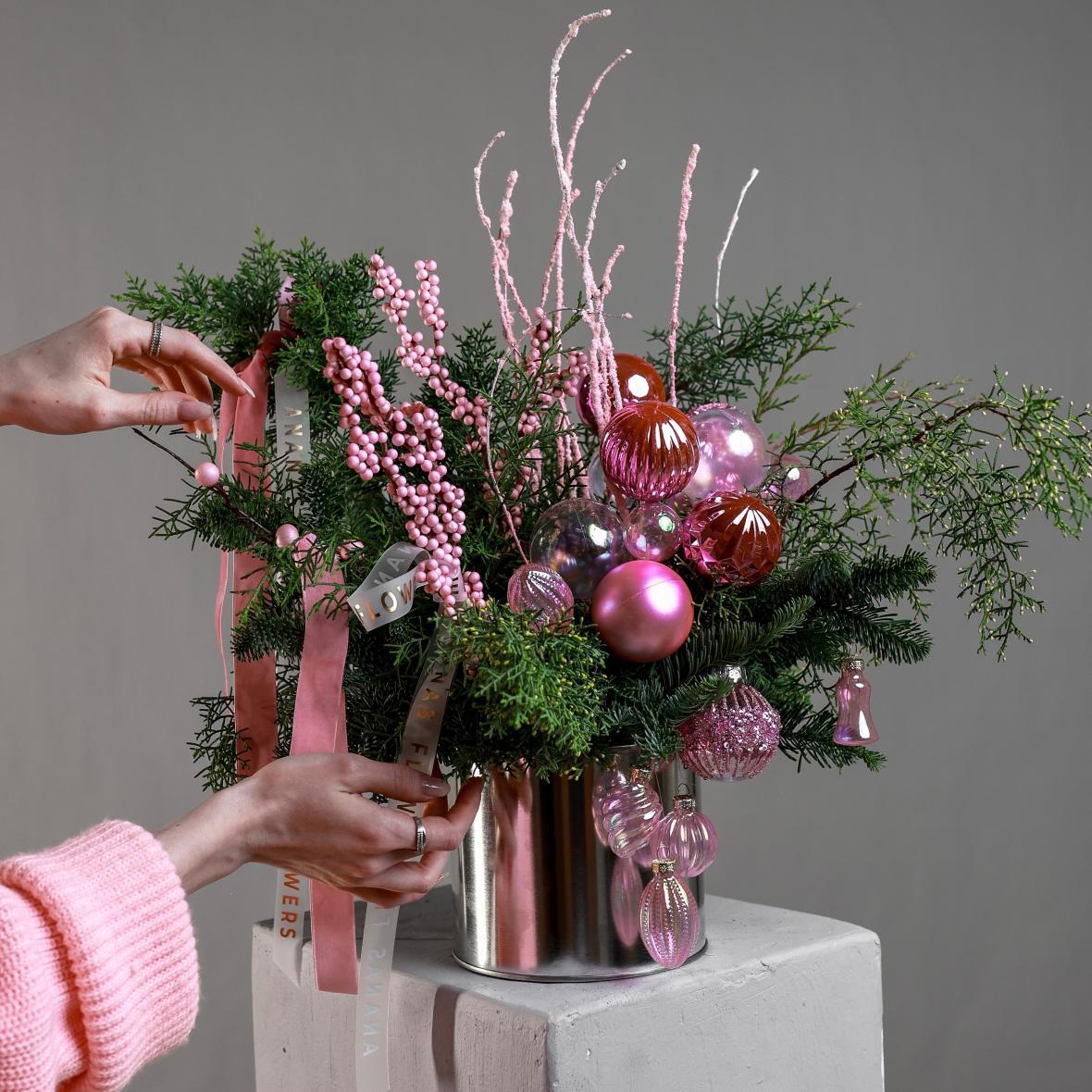 Новогодняя композиция в банке Pink (в двух размерах)